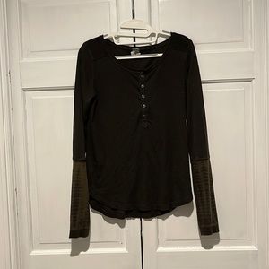 We the free size small shirt